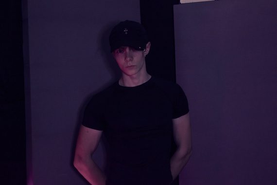 Скарамуш — артист amphora.agency